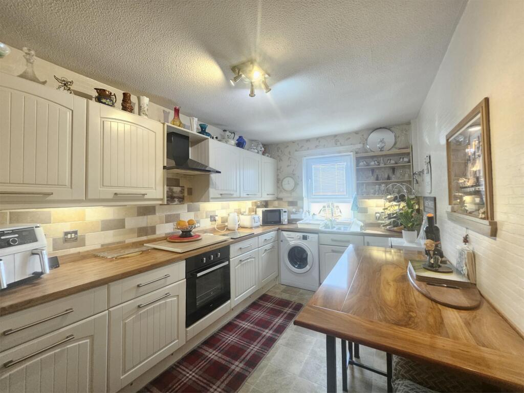 Apartment in Kilmarnock - View 2