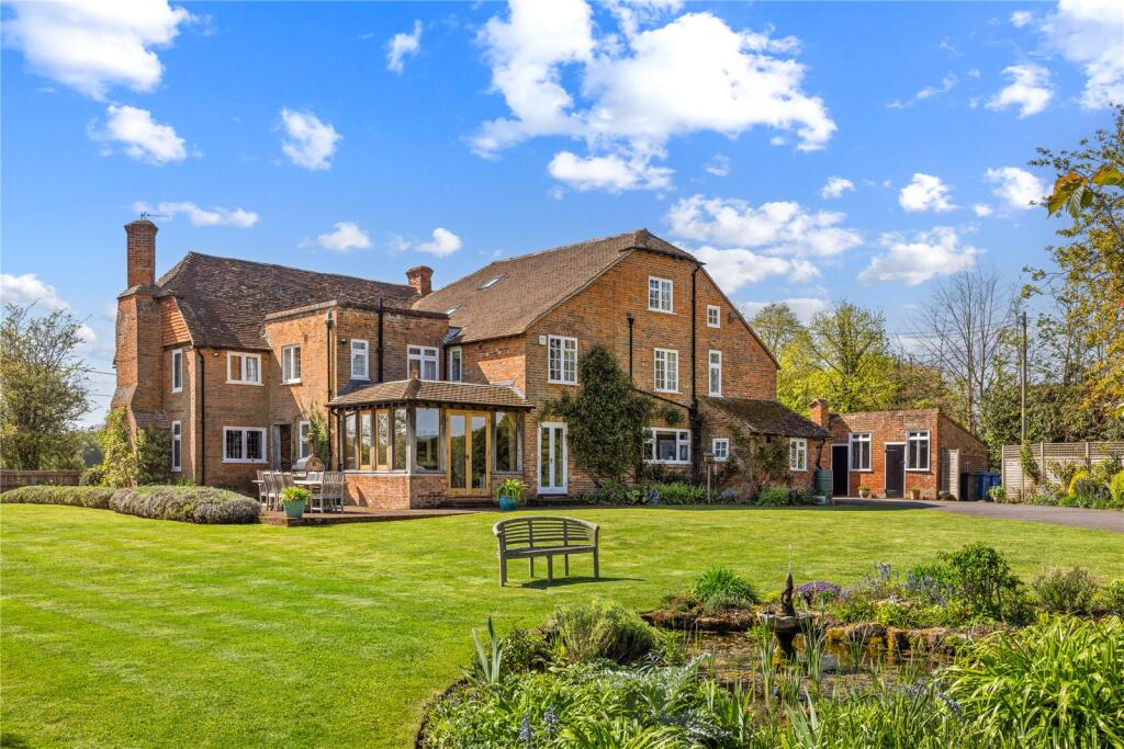 Hillside, Odiham, Hook, Hampshire, RG29 - View 2