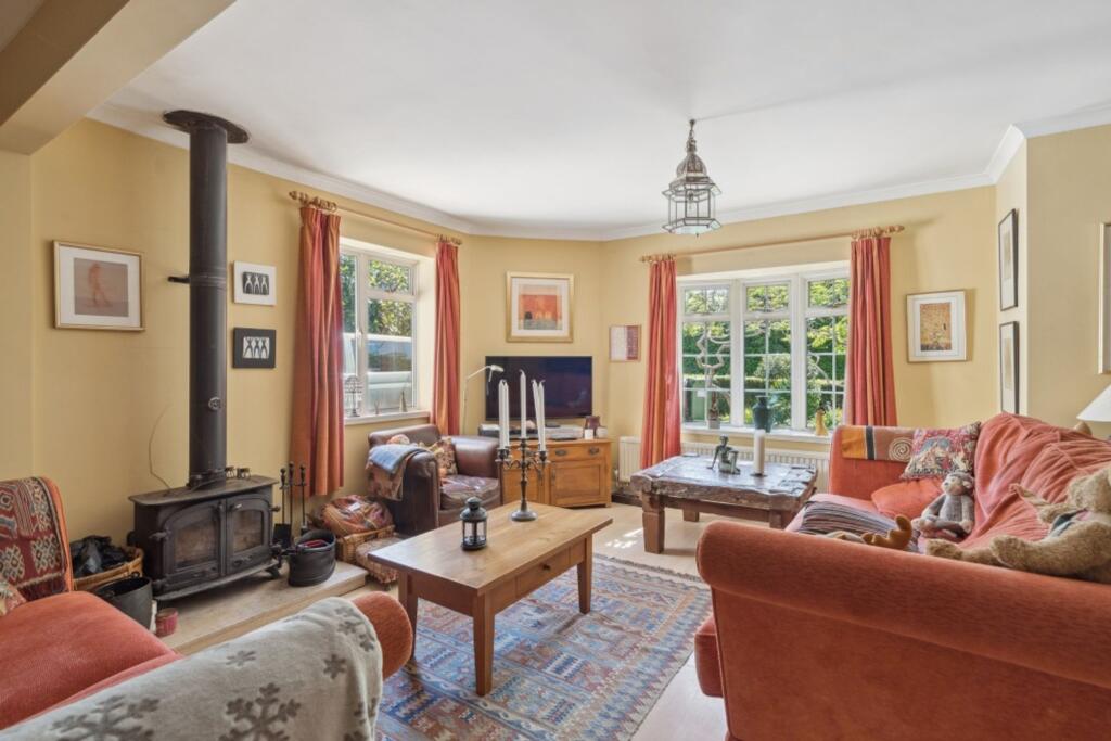 House in Princes Risborough, Askett - View 3