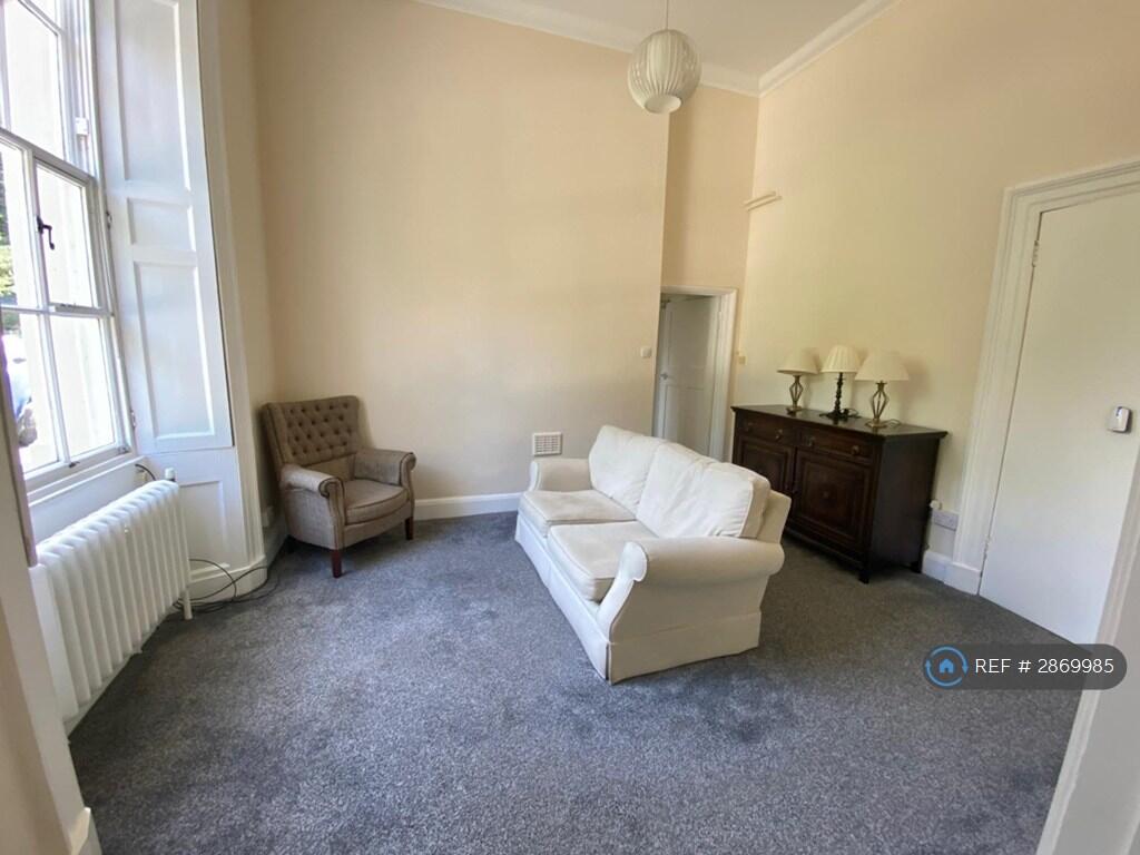 Apartment in Lancaster - View 2