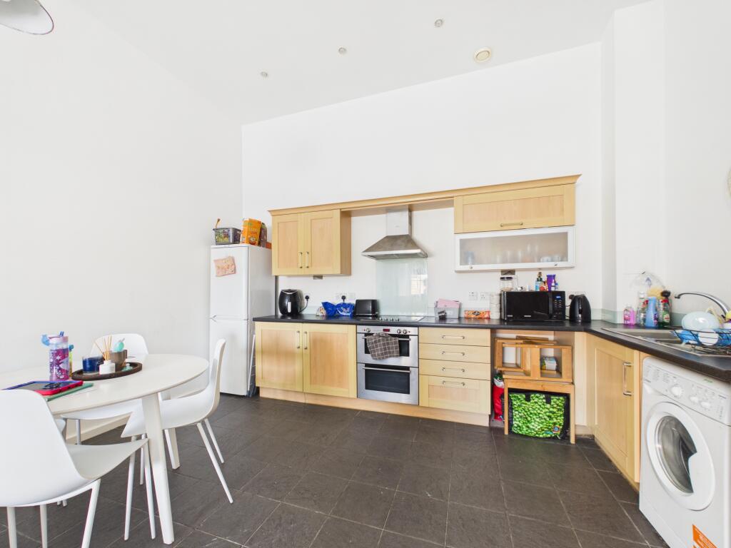 Apartment in Gosport, Newtown, Priddy's Hard - View 3