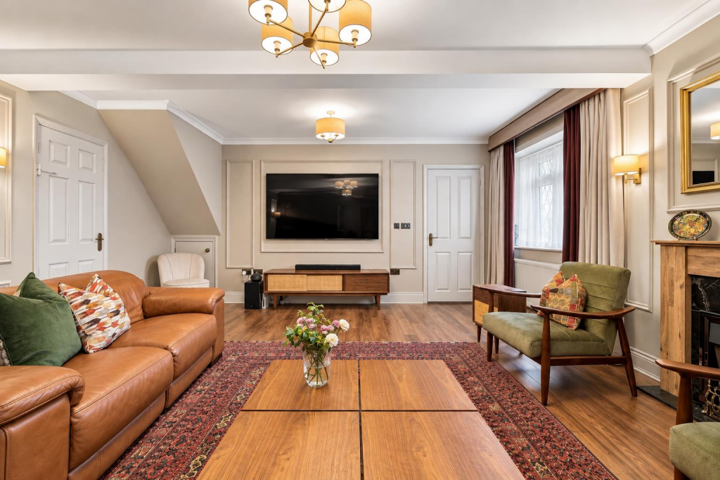 House in Southall - View 4