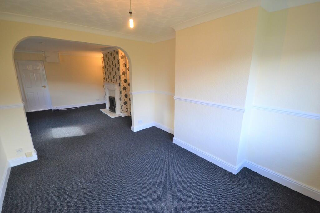 The Crescent, Dunscroft, Doncaster photo 4