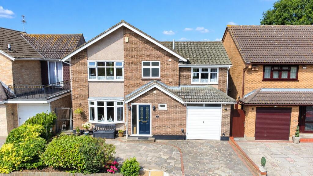 Main image of property: Southfield Close, Hadleigh, Essex