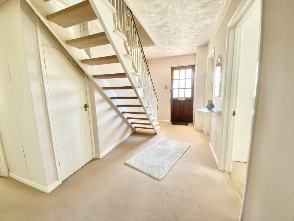 House in Bournemouth, West Moors - View 5