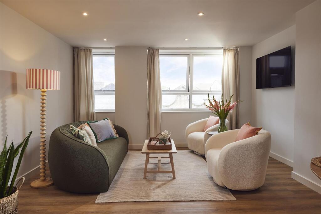 Apartment in Exeter - More
