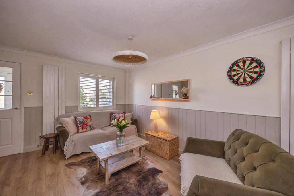 House in Havant, Hampshire - View 2