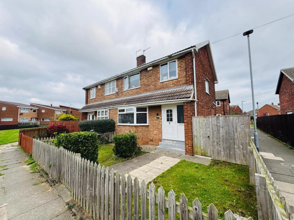 3-bed terraced on Merriman Green, King Oswy, Hartlepool, £105,000