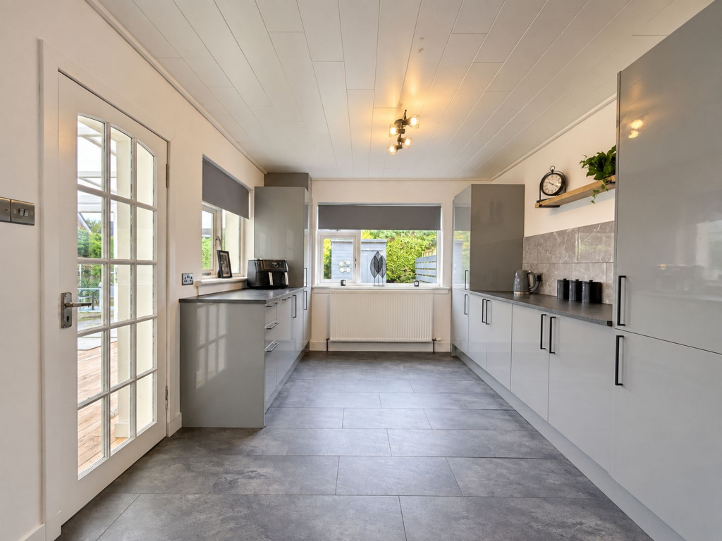 House in Kilmarnock, South Ayrshire - View 4