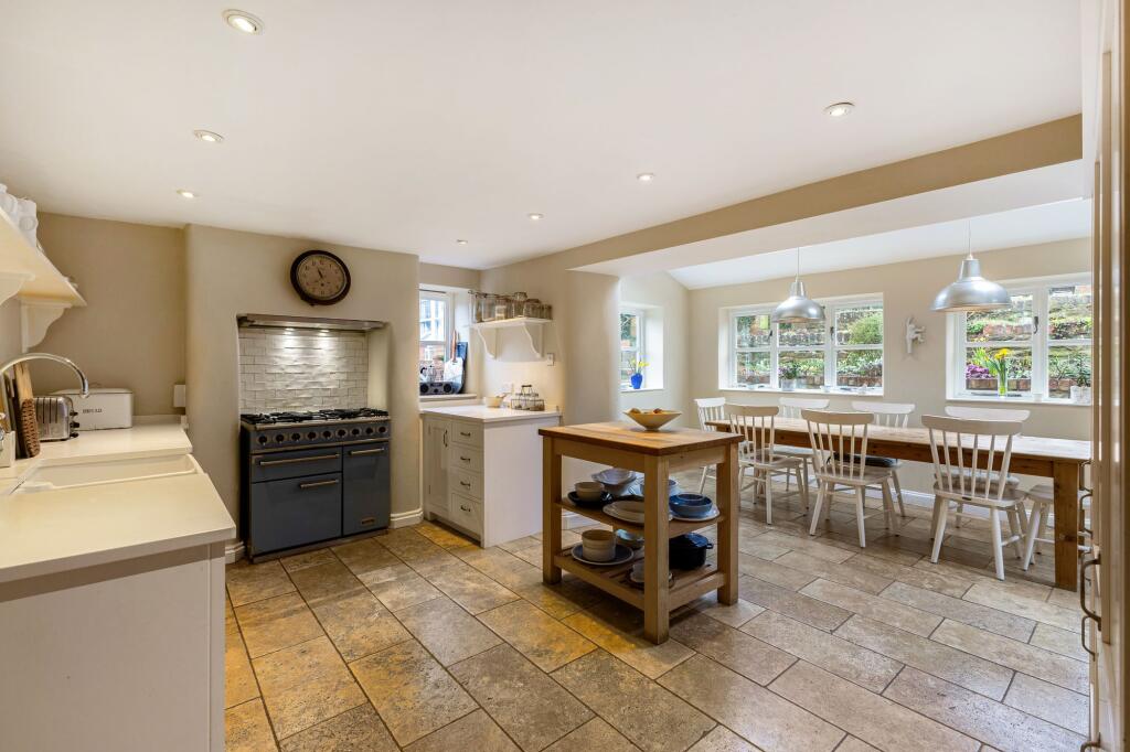 House in Cherwell, Deddington Grange, Deddington - View 4