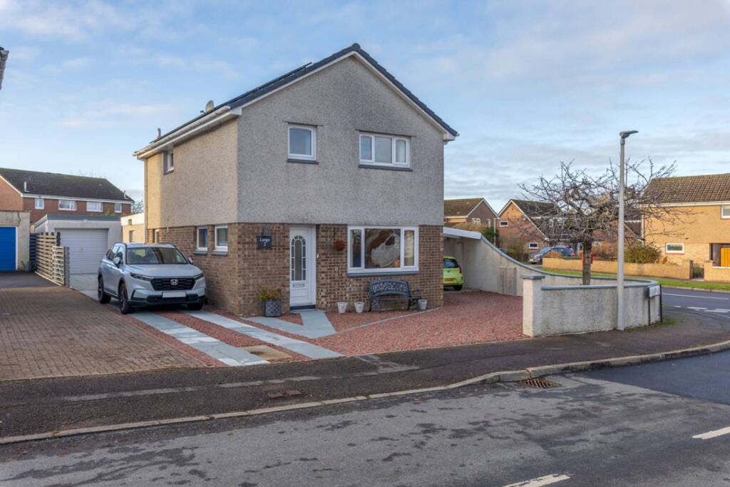 Main image of property: 2 Kestrel Place, Inverness, IV2 3YH