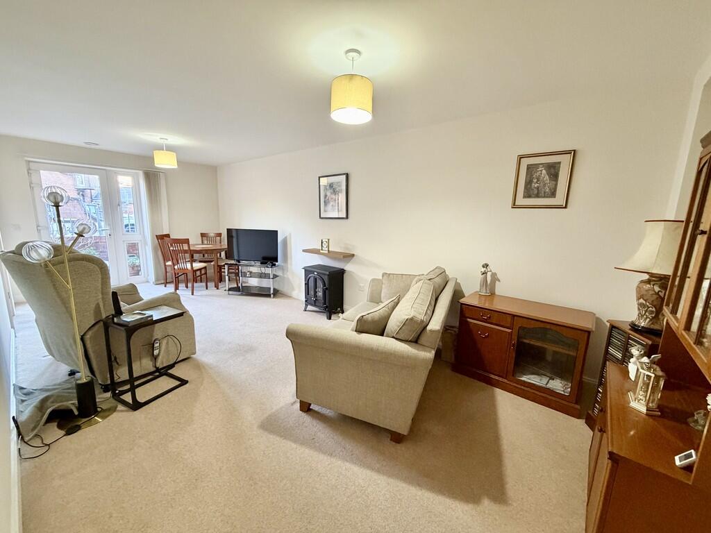 Macaulay Road, Broadstone photo 3