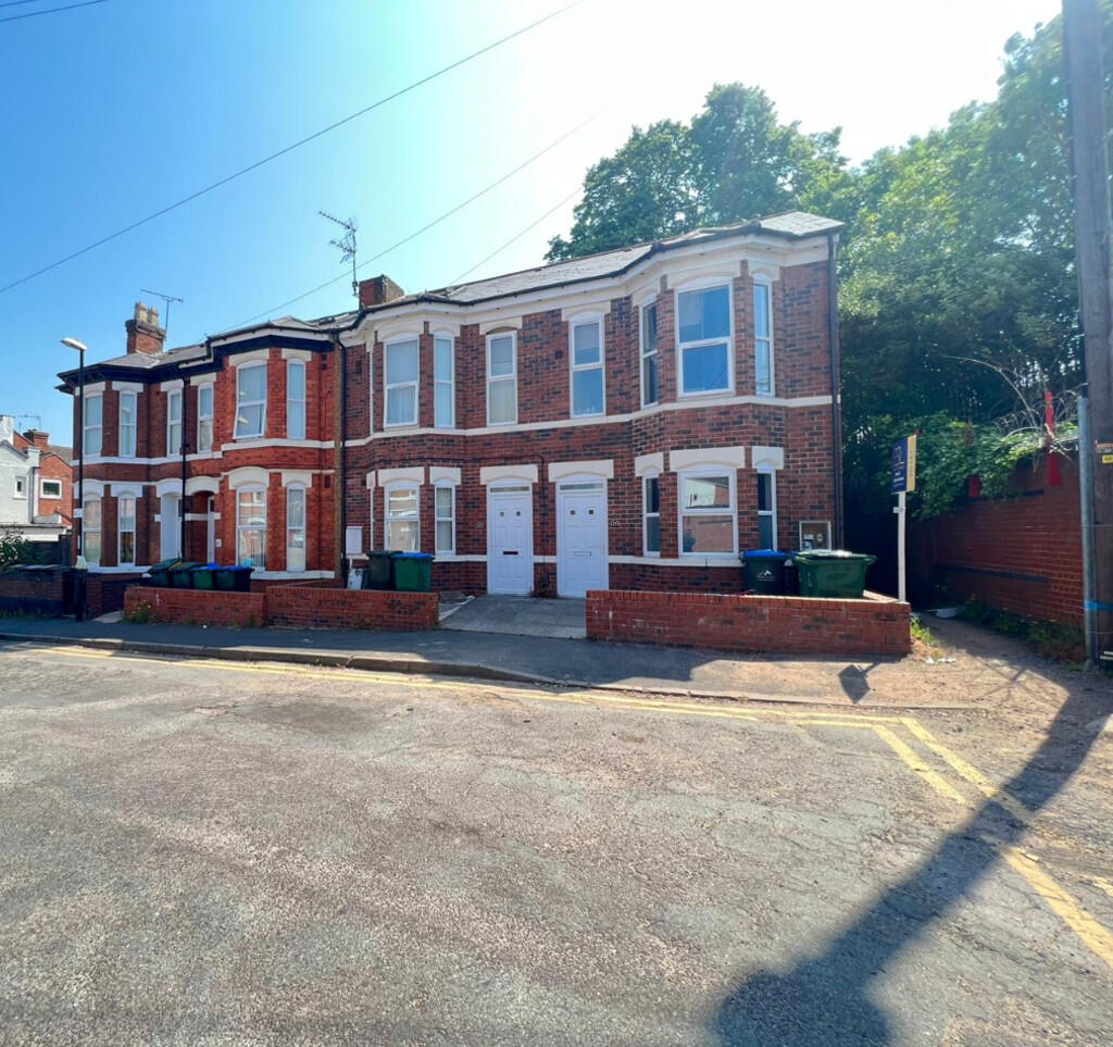 Main image of property: Newly refurbished room with all bills & Council Tax