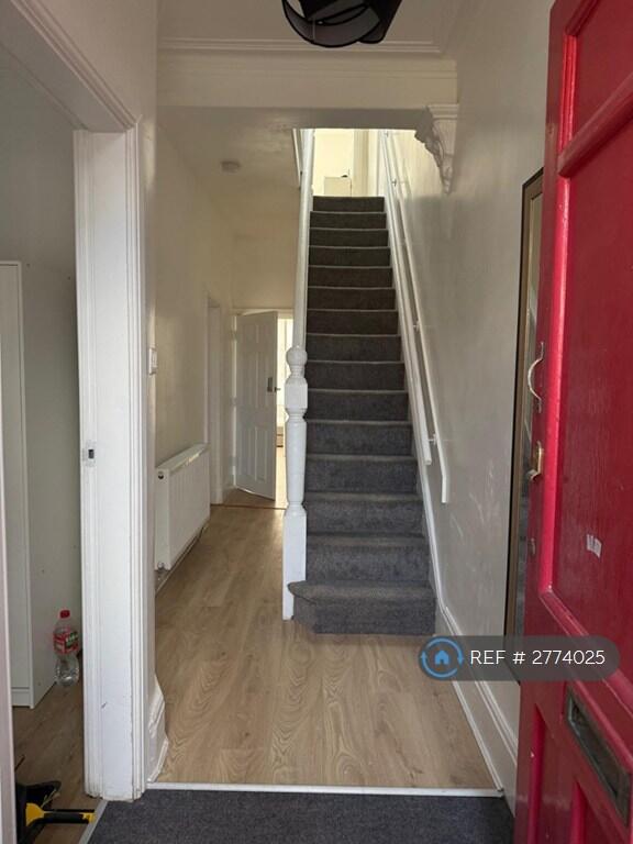 1 bedroom house share for rent