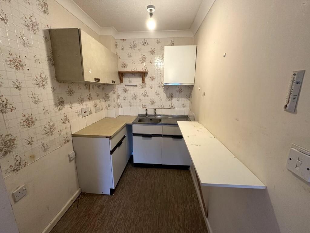 Belvedere Court, Dawlish, EX7 photo 4