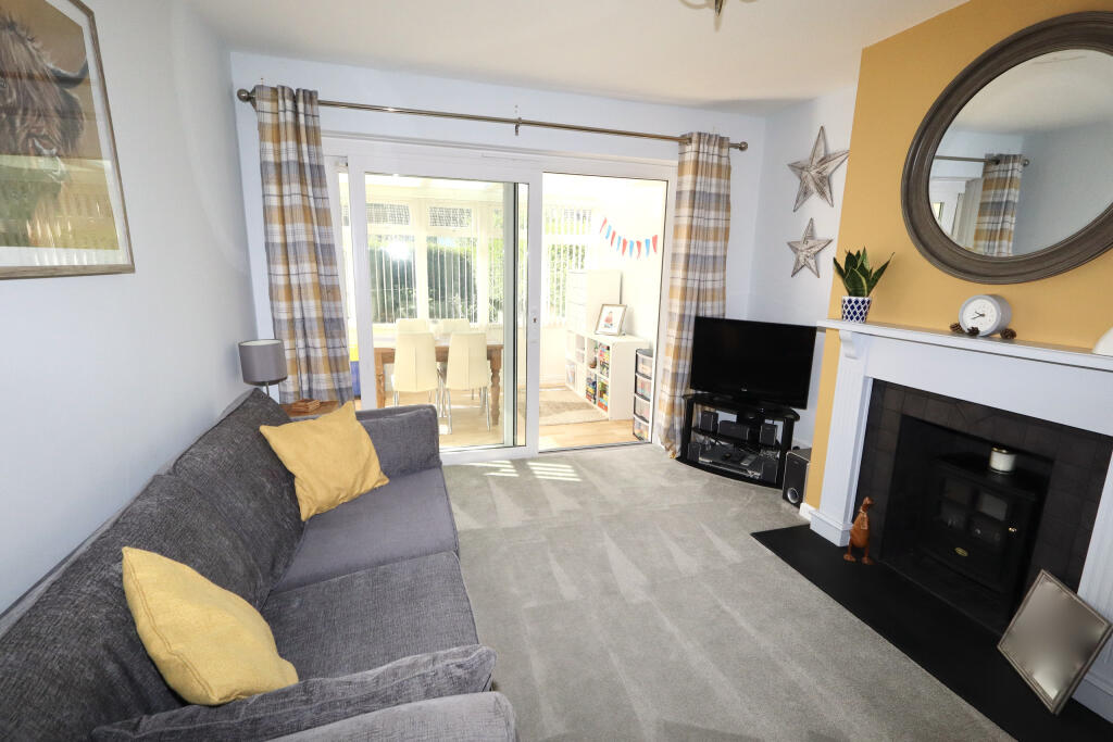 Woodbury Close, Wells photo 4
