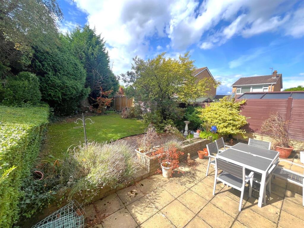 A Highly Extended Four Bedroom Home in Charlton Place, Brentry photo 2