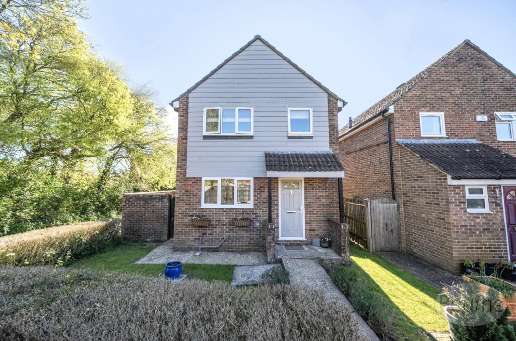 Main image of property: Stoneham Close, Petersfield, Hampshire, GU32