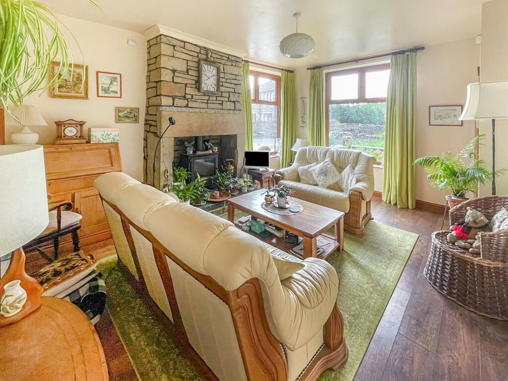 Quarry Road, Crosland Hill, Huddersfield, Kirklees - View 3
