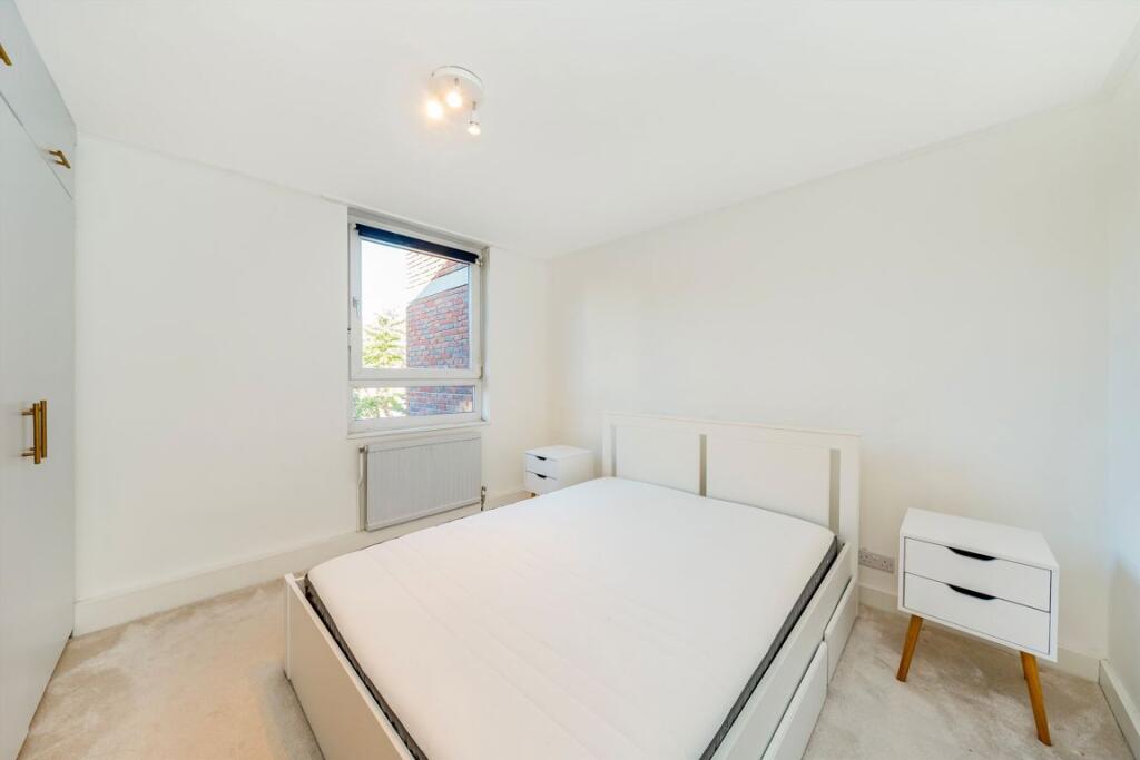 Apartment in London - View 5