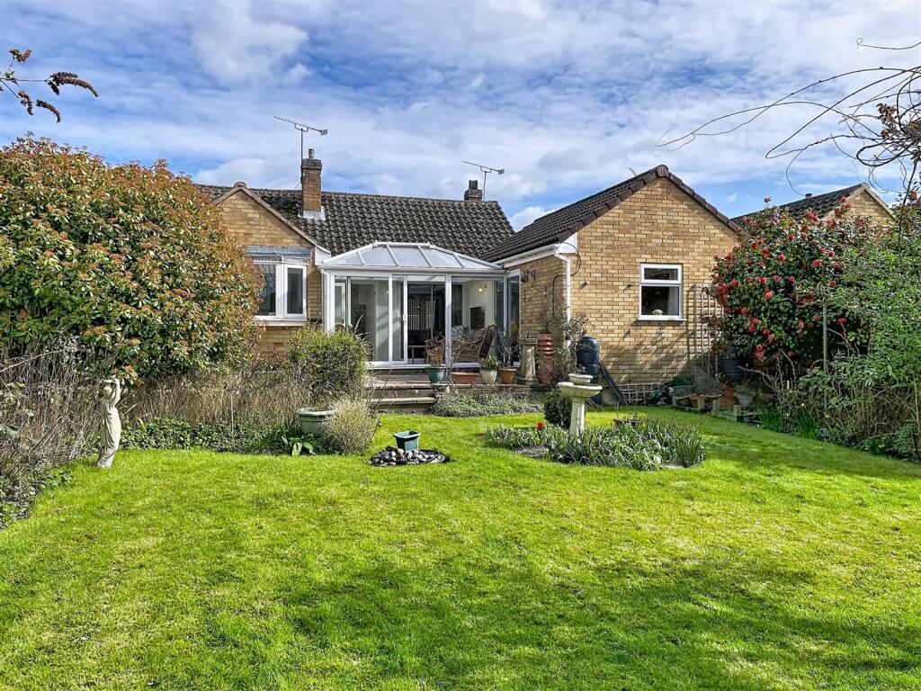 Farmer Ward Road, Kenilworth photo 2