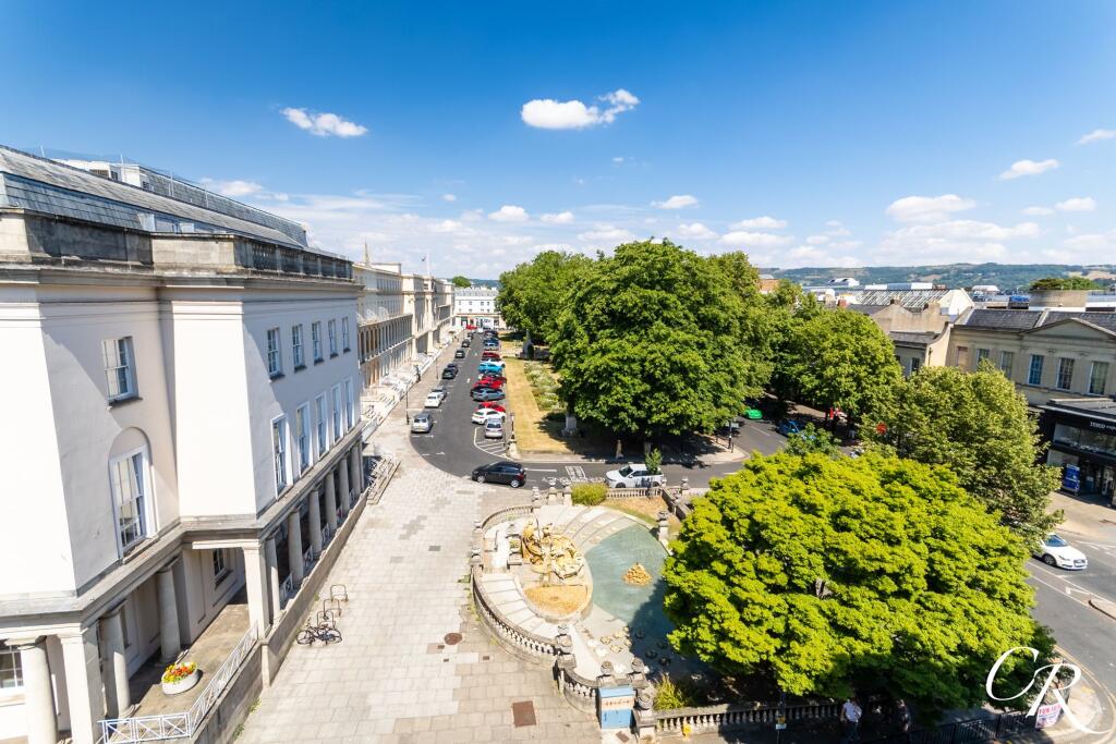 Apartment in Cheltenham, The Promenade, Montpellier - View 4