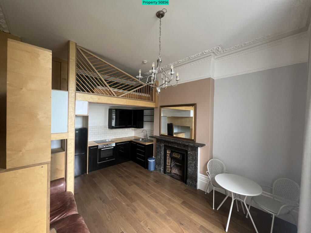 Apartment in Brighton - View 4