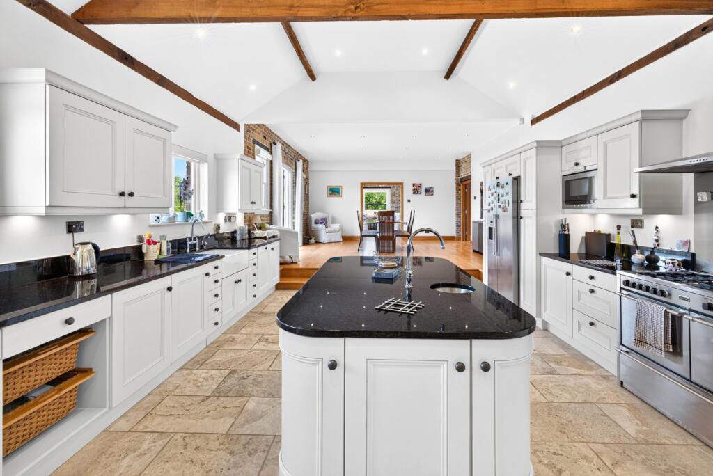 House in Epping Forest, Waltham Abbey - View 4