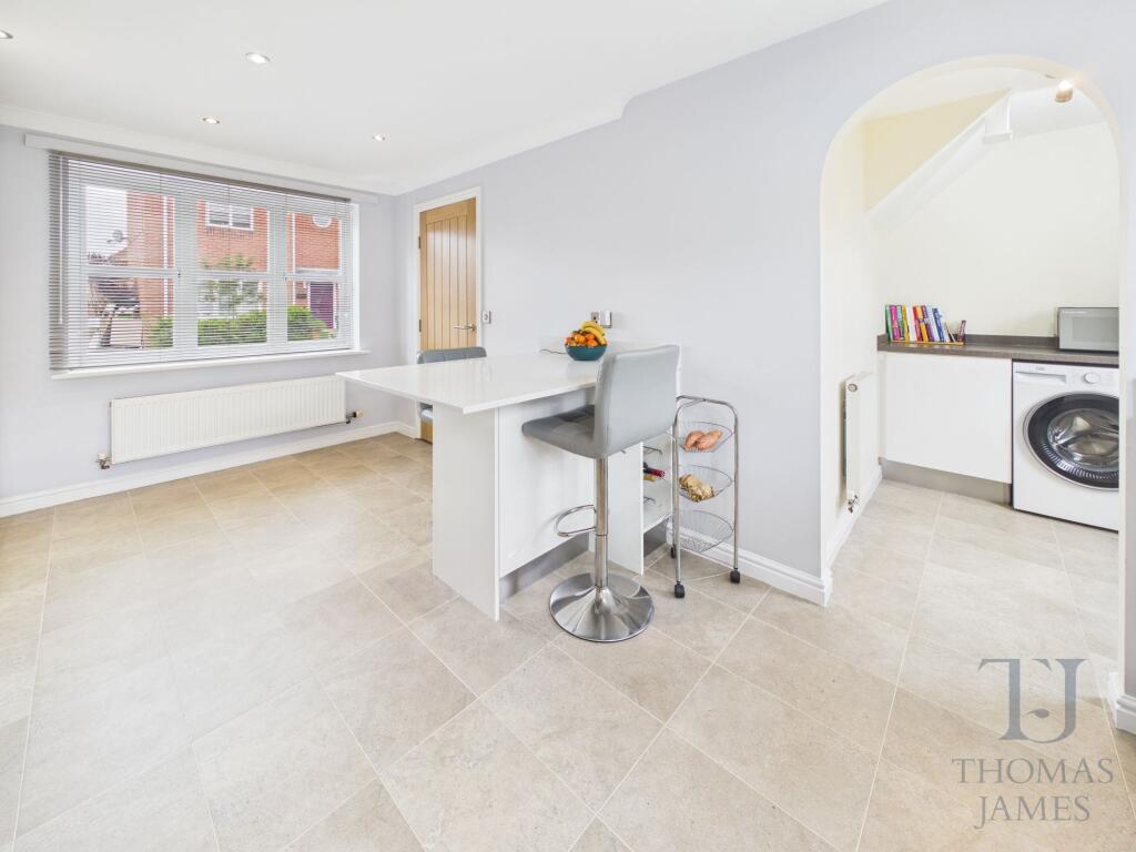 House in Rushcliffe, Ruddington - More