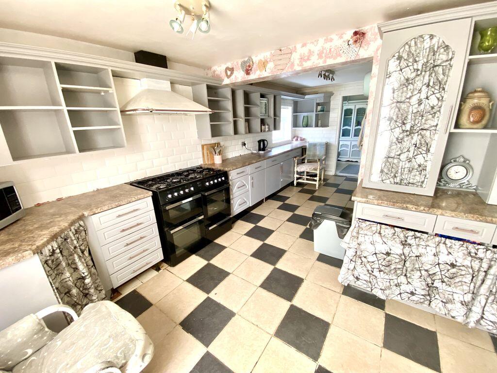 House in Fareham, Hampshire - View 5