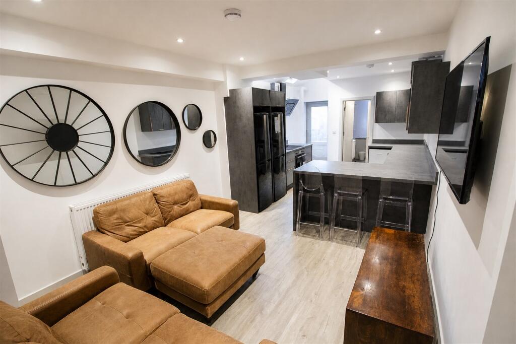 House in Birmingham, Bournbrook - View 2