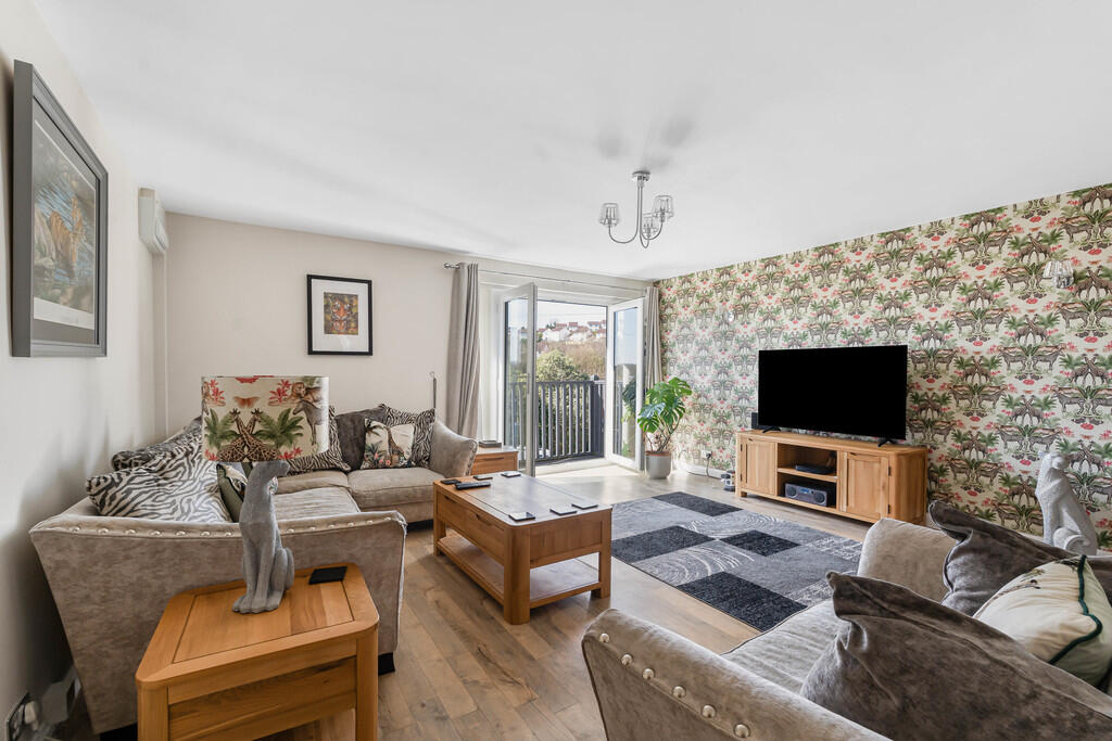Gilbert Avenue, Teignmouth, TQ14 9NN photo 4