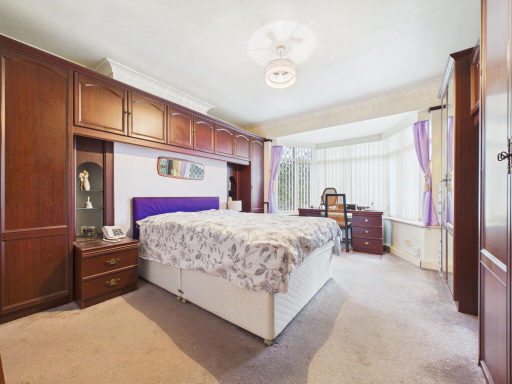 Truro Close, Maidenhead, SL6 photo 4