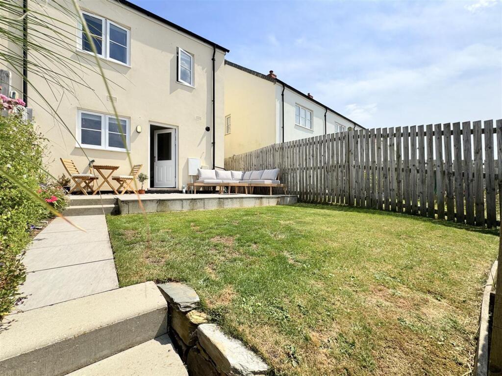 House in Truro - View 3