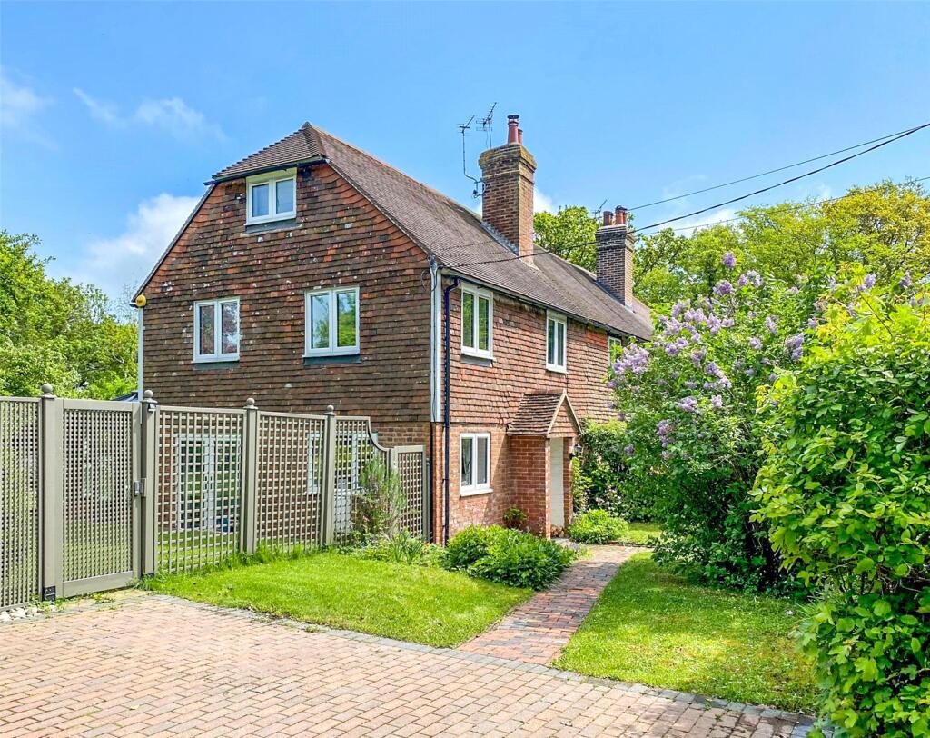 Main image of property: Sheepstreet Lane, Etchingham
