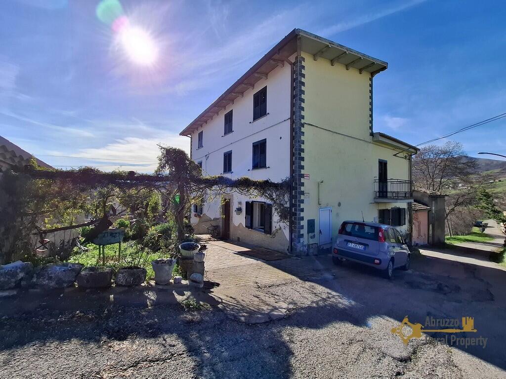 Main image of property: Roccaspinalveti, Chieti, Abruzzo