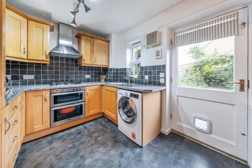 House in Milton Keynes, Monkston, Kents Hill, Monkston and Brinklow - View 3