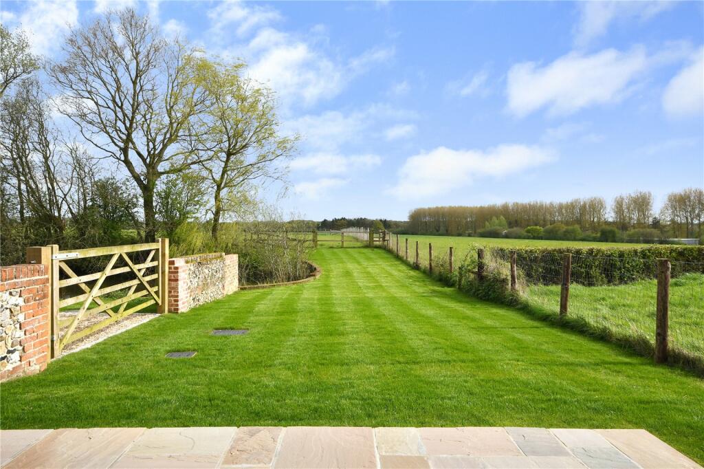 Bakers Farm Lane, Blackmore End, Essex, CM7 photo 4