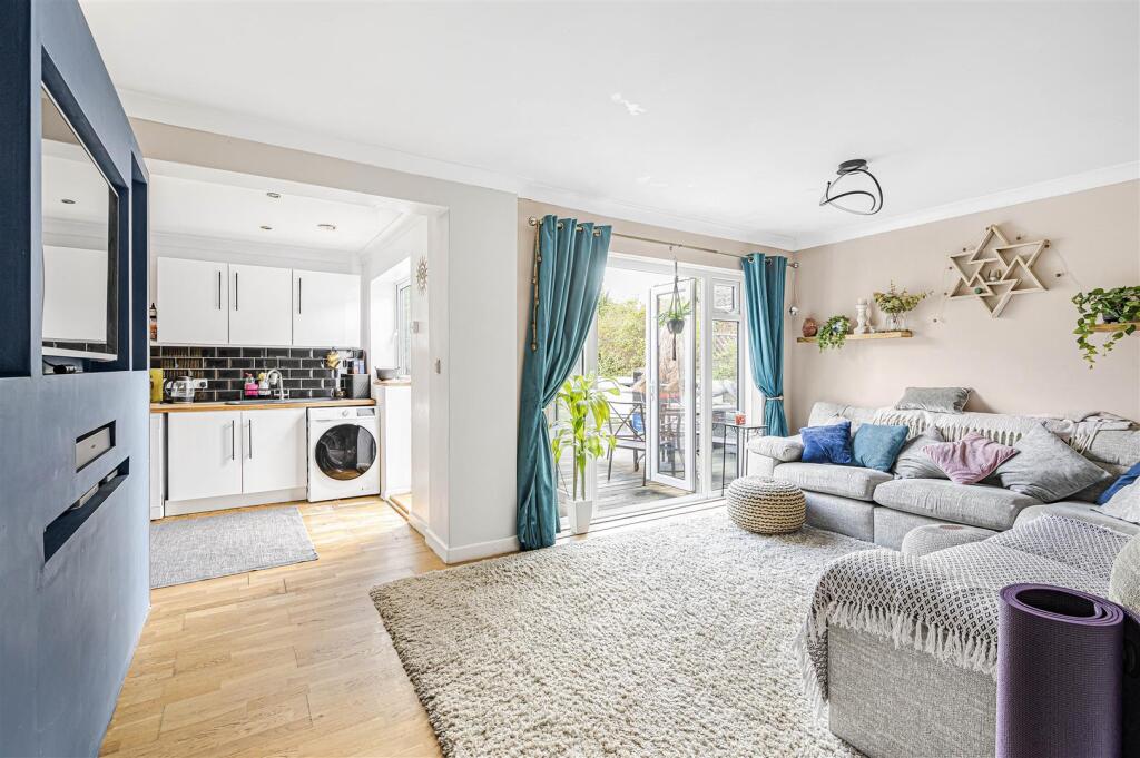 Princess Drive, Seaford photo 5
