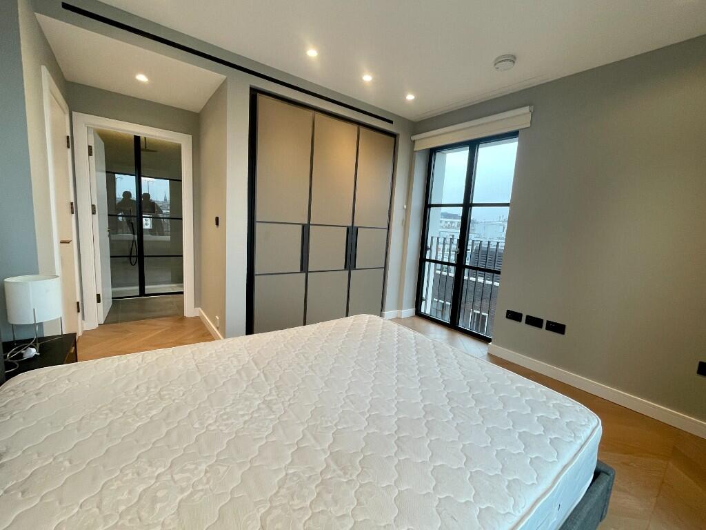 Apartment in London - More