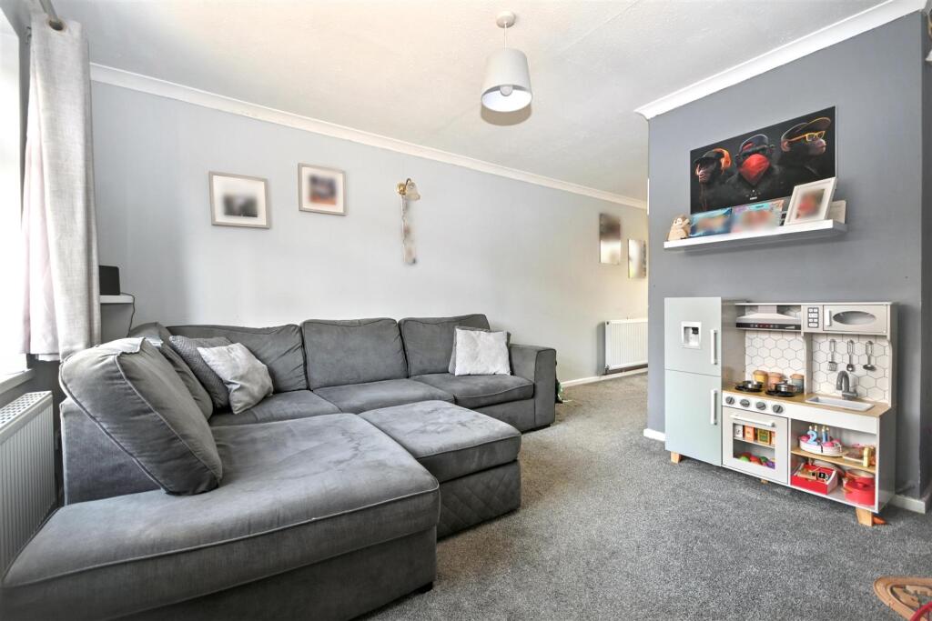 Ashgate Road, Eastbourne photo 5