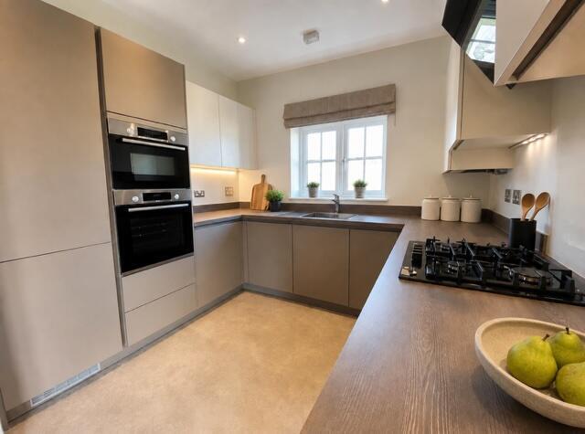 House in Vale of White Horse, Shrivenham - View 2