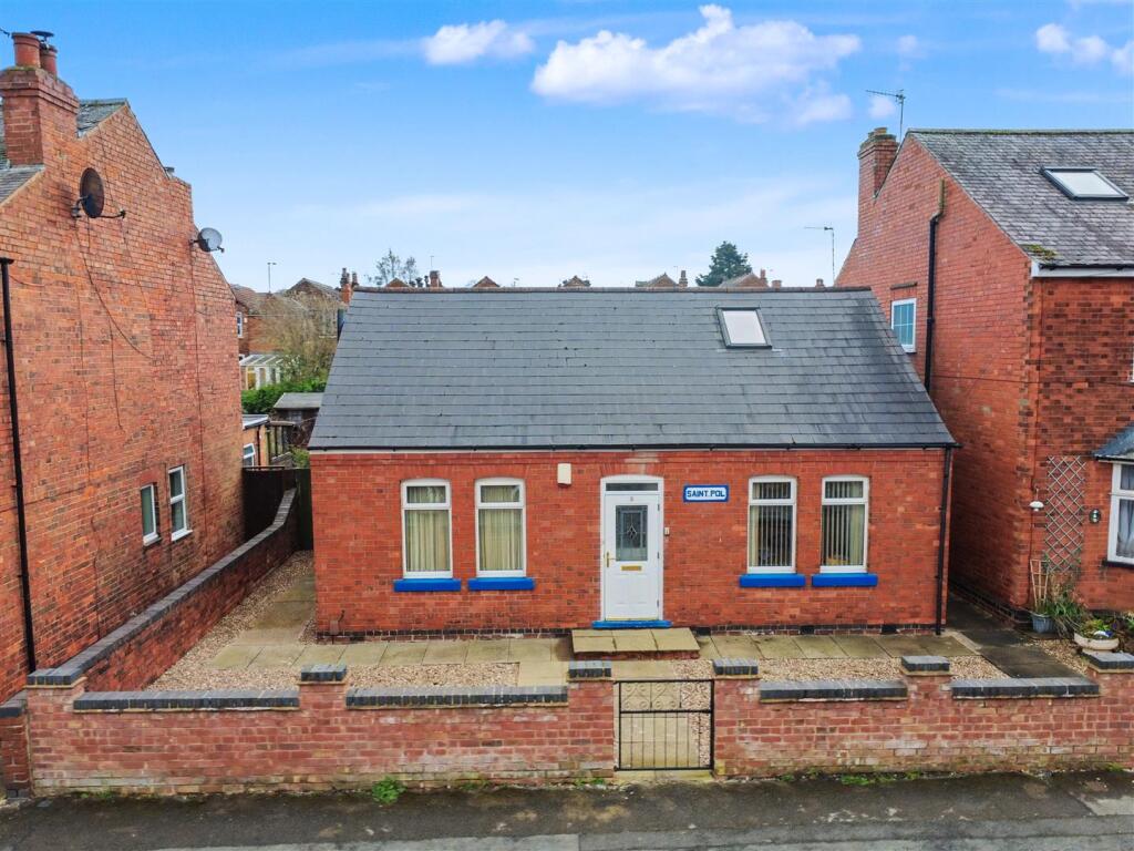 Main image of property: Oakfield Road, Stapleford, Nottingham