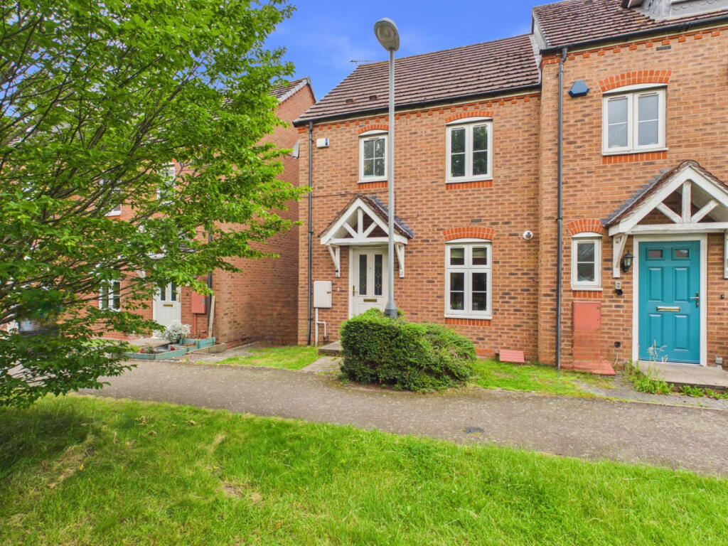 Main image of property: The Marish, Warwick, CV34