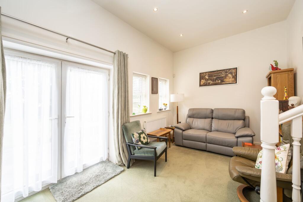 Apartment in Preston - More
