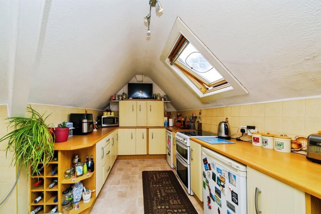 Apartment in Bebington, Lower Bebington - More