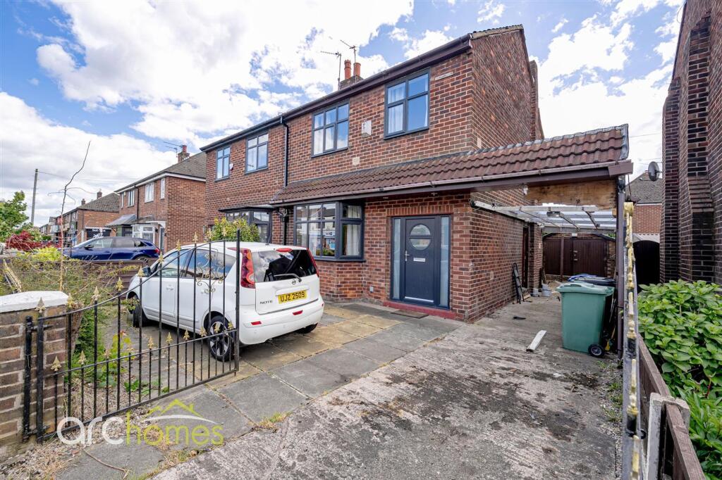 3-bed house on Atherton Road, Hindley Green, WN2, £170,000