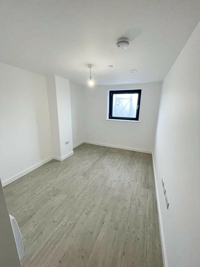 Salford, Greater Manchester, M50 photo 3