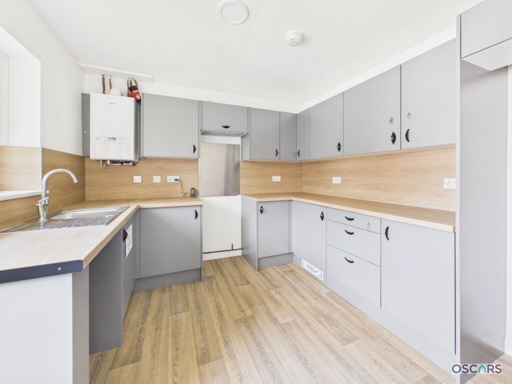 House in Hull - View 2