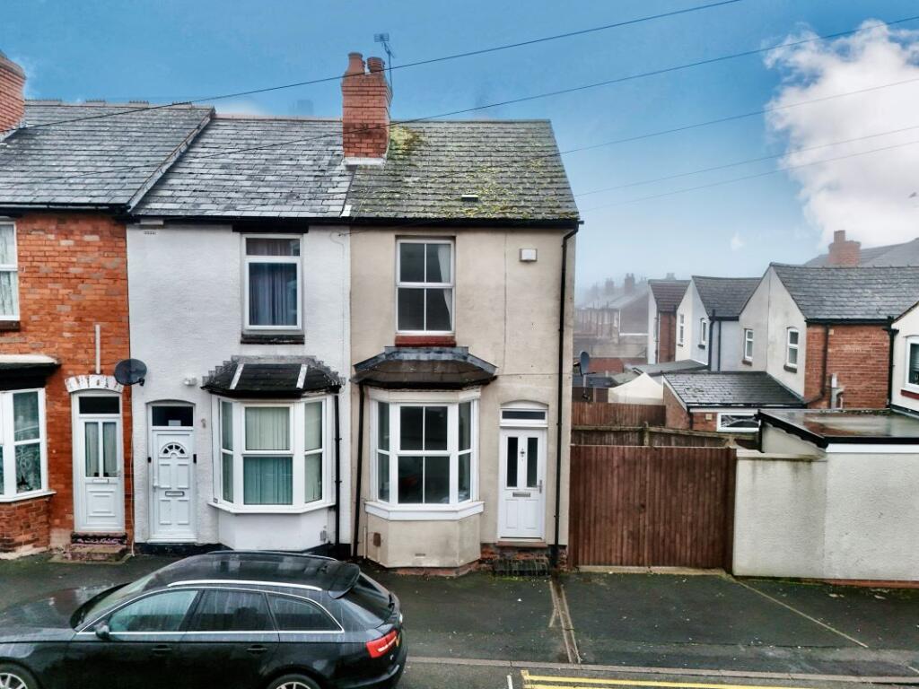 Main image of property: 15 Rochester Road, Northfield, Birmingham, B31 2NR
